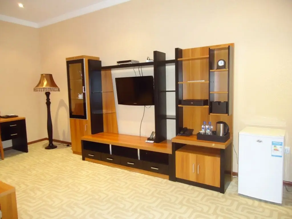 Маликрабат: Zarafshan Grand Hotel in FIEZ