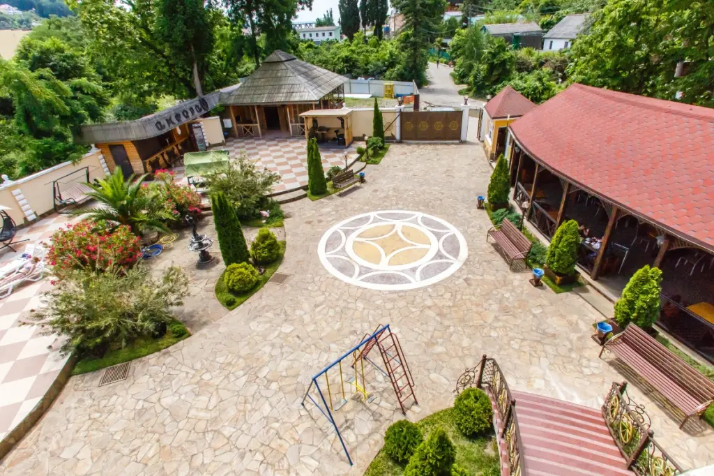 Сочи: Гостевой Дом Amfora Family Resort ALL