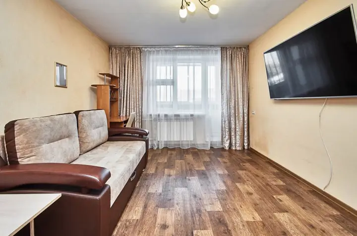 Томск: 2к квартира, ул. Говорова 6