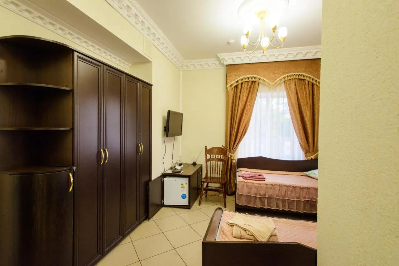 Острогожск: Zamok Hotel