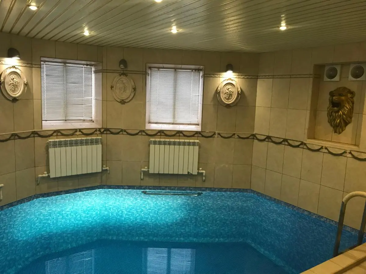 Острогожск: Zamok Hotel