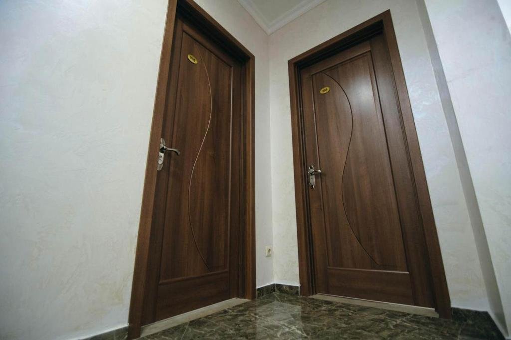 Батуми: Visit the captivating city of Batumi and enjoy the amenities of Batumi Hotel