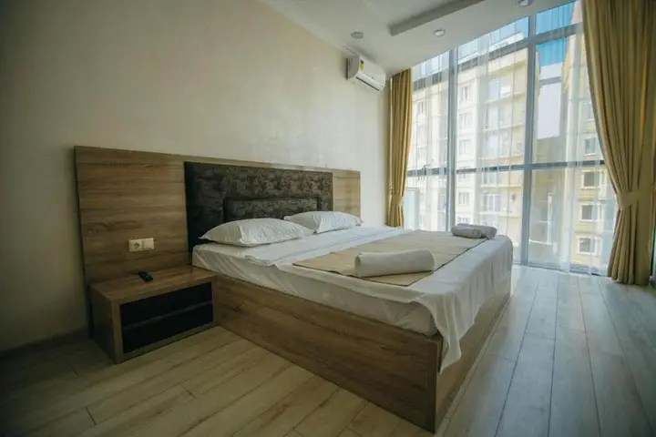 Батуми: Visit the captivating city of Batumi and enjoy the amenities of Batumi Hotel
