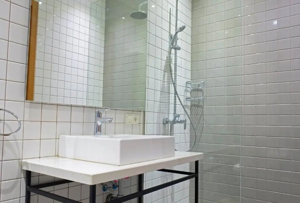 Тбилиси: Wehost-Modern Apartment in Luxury Building