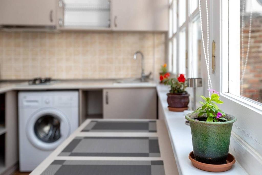 Тбилиси: Wehost Apartment - colorful Old Tbilisi