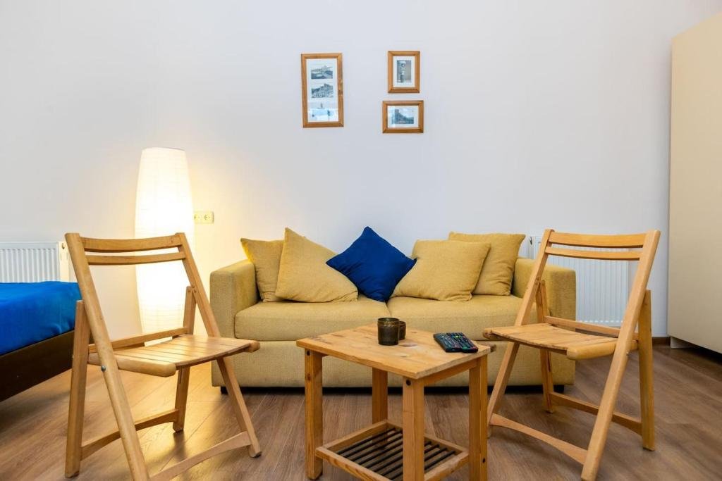 Тбилиси: Wehost Apartment - colorful Old Tbilisi
