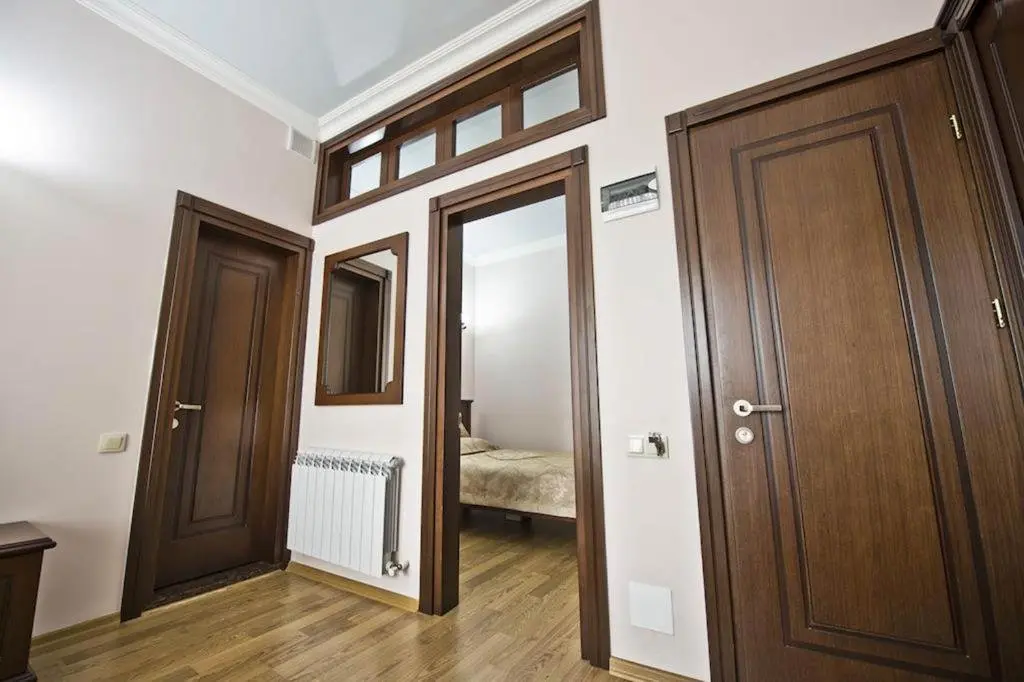 Батуми: Stay At the wonderful Eiffel Hotel wail on vacation in Batumu.