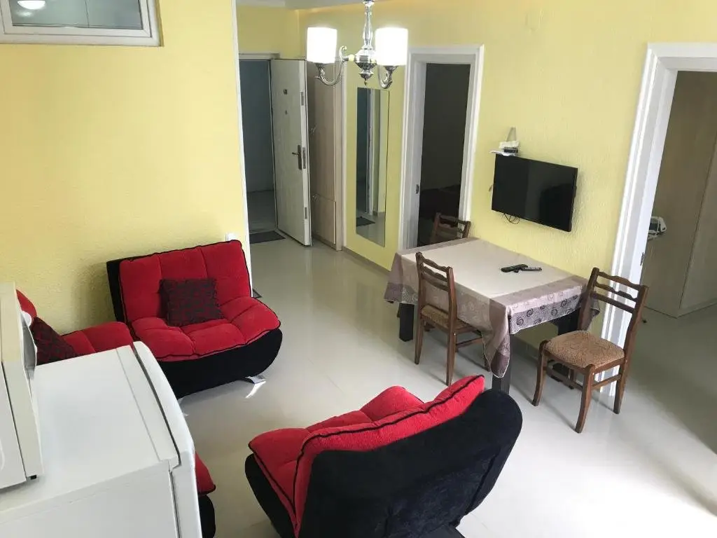Батуми: White Magnolia Apartment