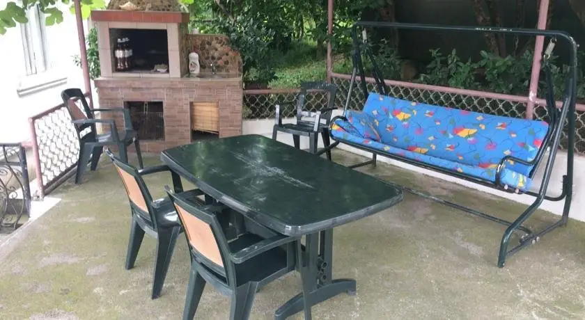 Батуми: To Jijavadze Guest House