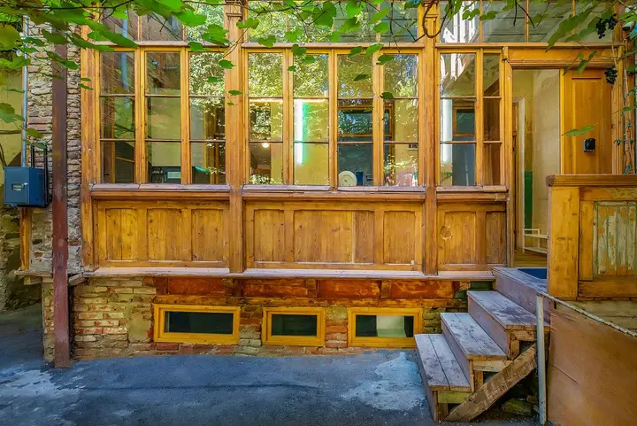 Тбилиси: Апартаменты Comfortable apartment with veranda Tbilisi