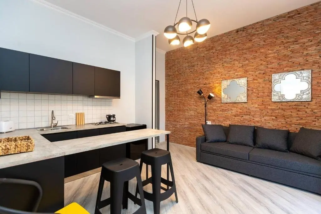 Тбилиси: Wehost Apartment with a view on old street