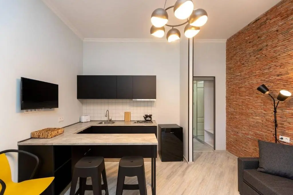 Тбилиси: Wehost Apartment with a view on old street