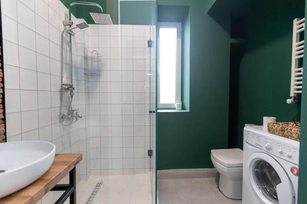 Тбилиси: Wehost Apartment with a view on old street