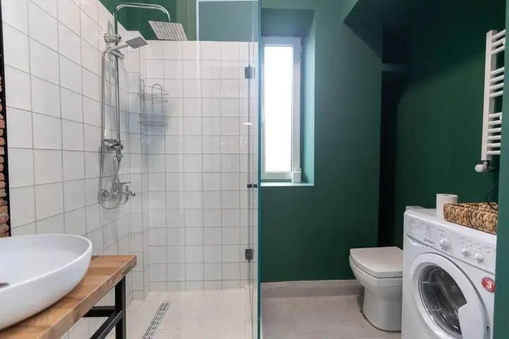 Тбилиси: Wehost Apartment with a view on old street