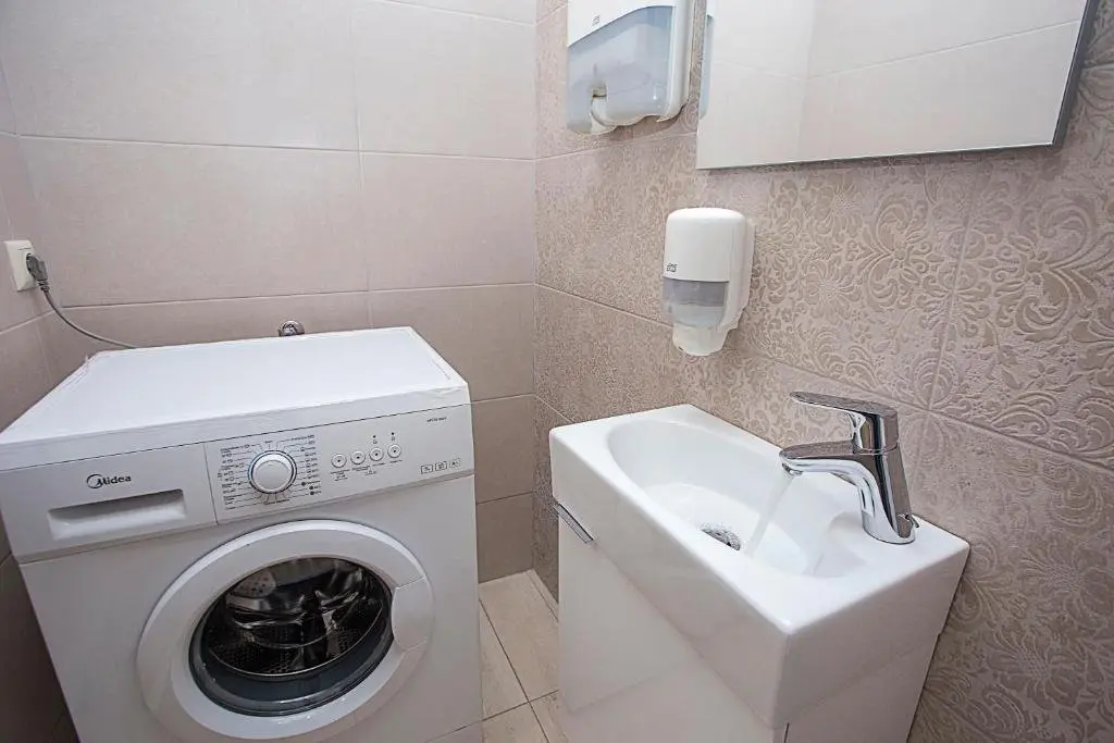 Тбилиси: Wehost-Apartment next to the Dry Bridge.