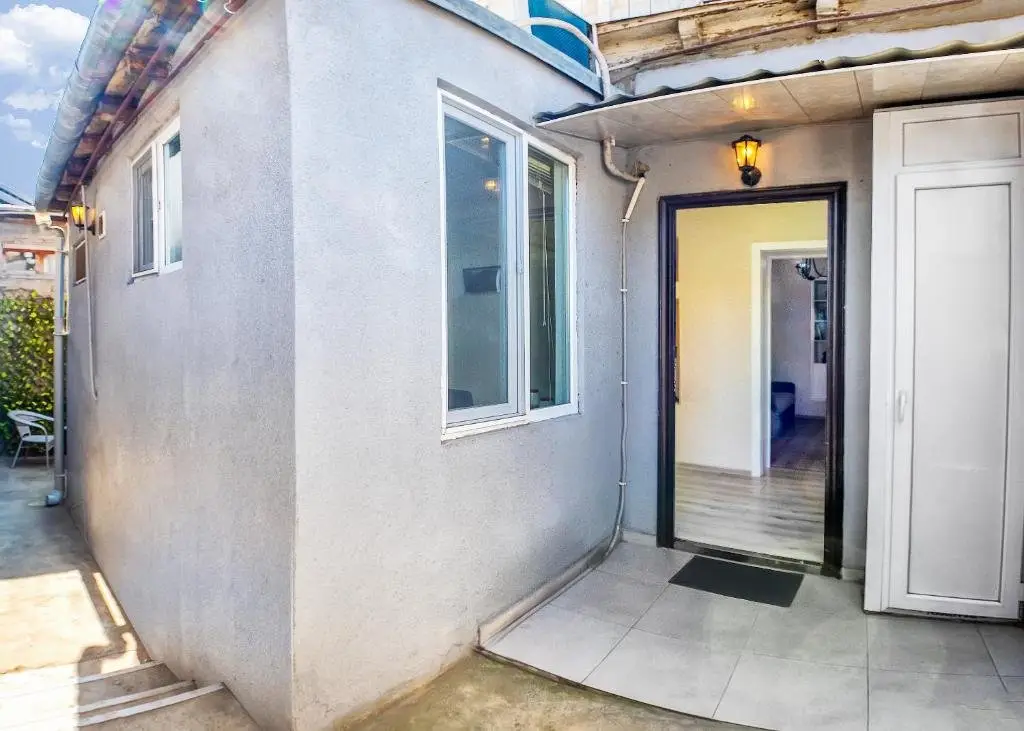 Тбилиси: H&B apartments Izashvili