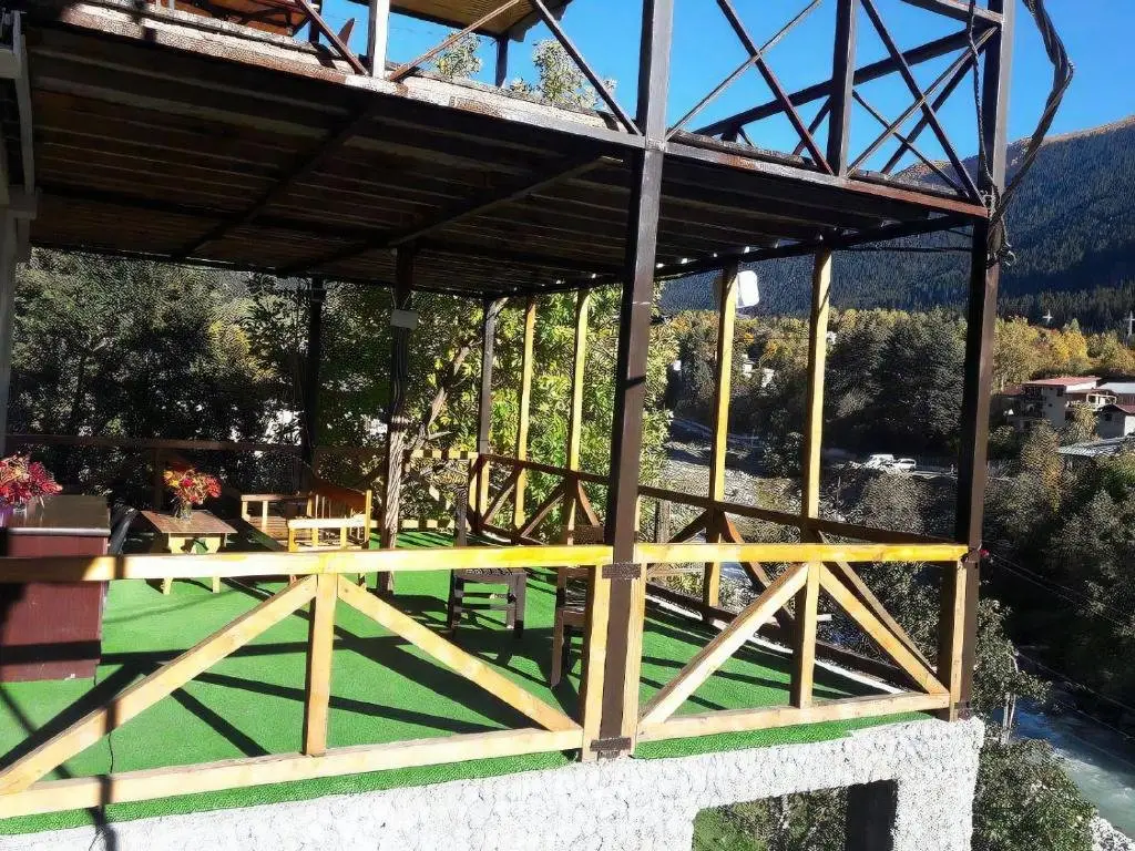 Местиа: Guest House Mari30