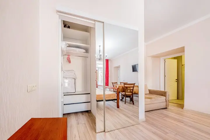 Тбилиси: Апартаменты H&B apartments Lortkipanidze