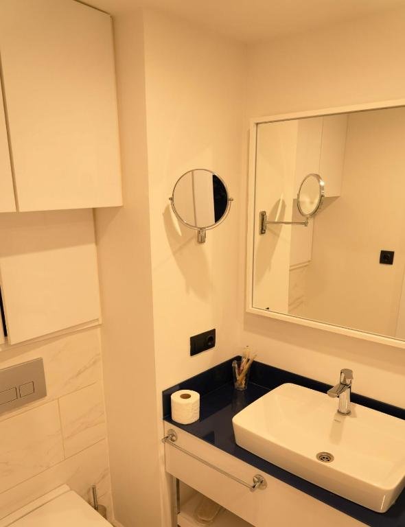 Батуми: Cozy apartments with sea view ORBI CITY 1422