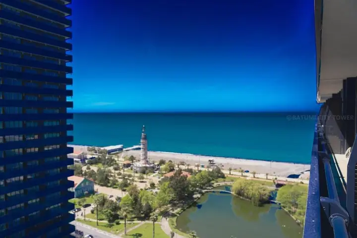 Батуми: Cozy apartments with sea view ORBI CITY 1422