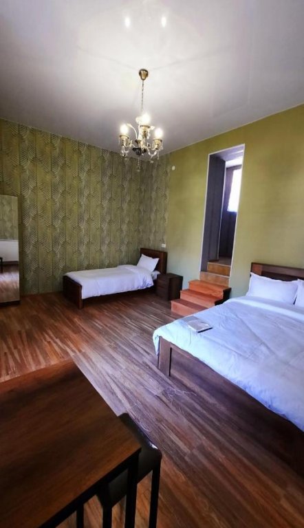 Степанцминда: Sky Star Hotel