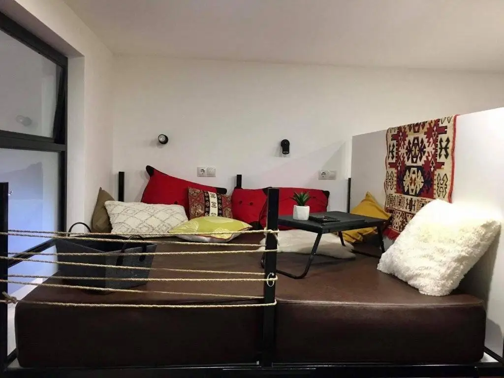 Тбилиси: Tubus Hostel