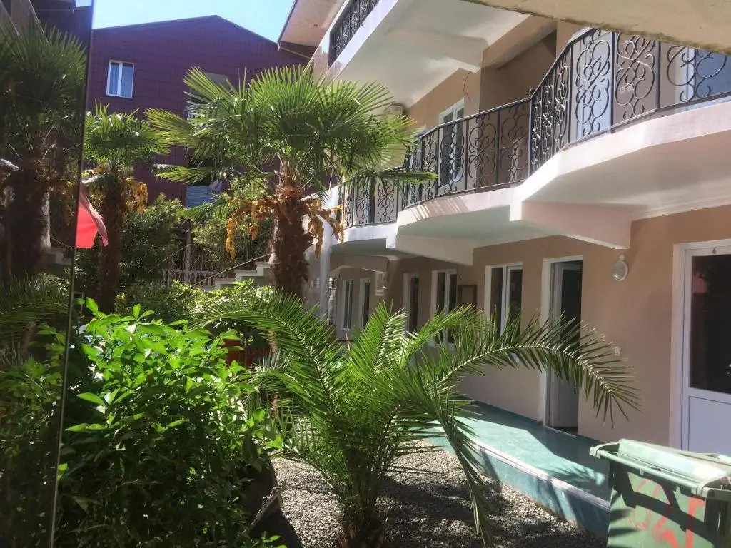 Кобулети: Guest House GIO 350