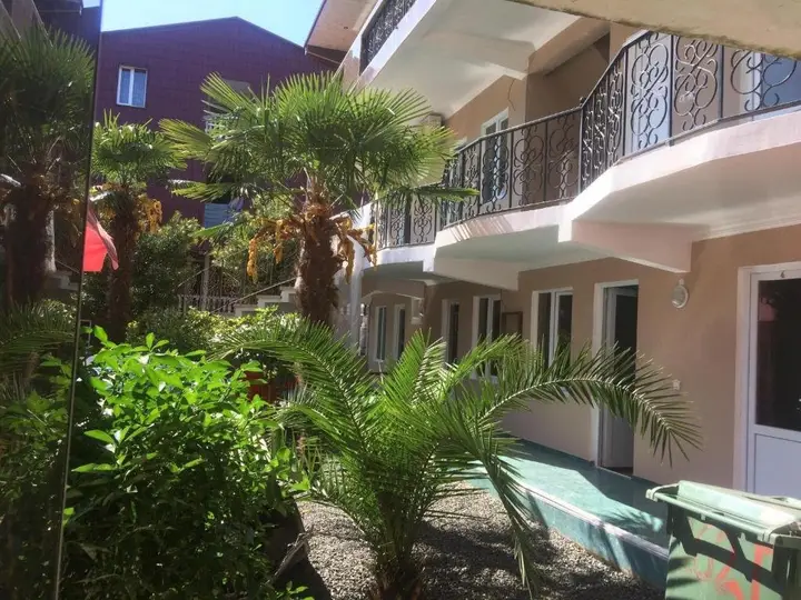 Кобулети: Guest House GIO 350