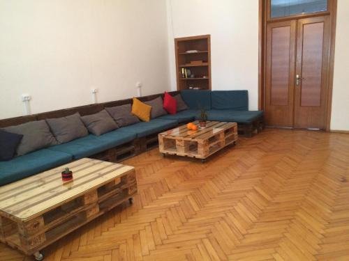 Тбилиси: Woodmood