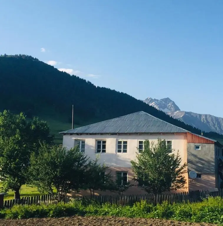 Местиа: Guesthouse Lali Guledani