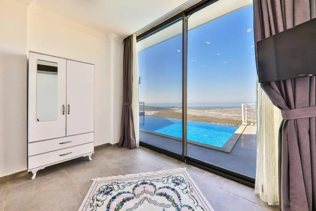 Исламлар: Villa 6