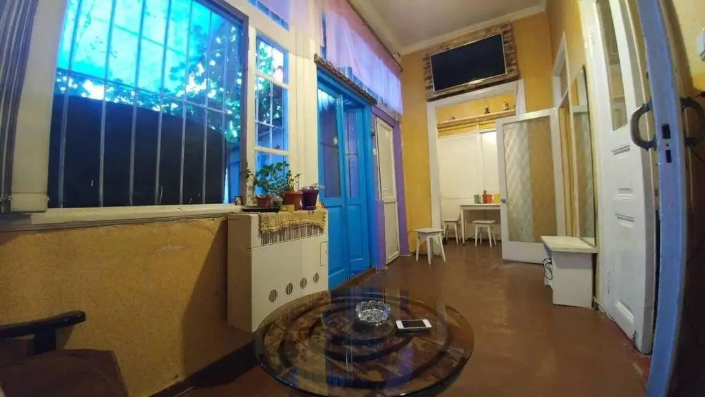 Тбилиси: Traveler hostel