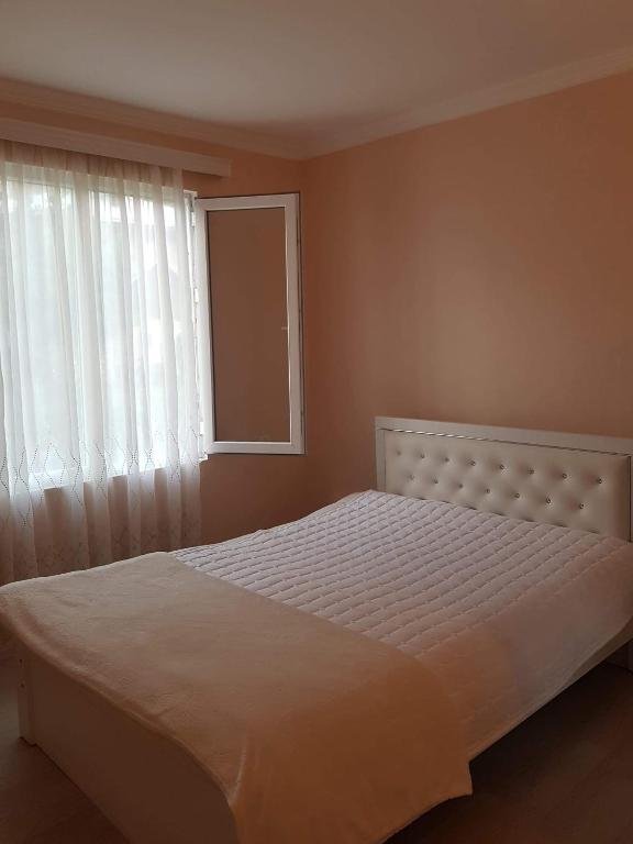 Тбилиси: Surami Hotel