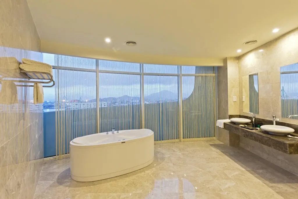 Батуми: Отель JRW Welmond Hotel & Casino Batumi  Travel
