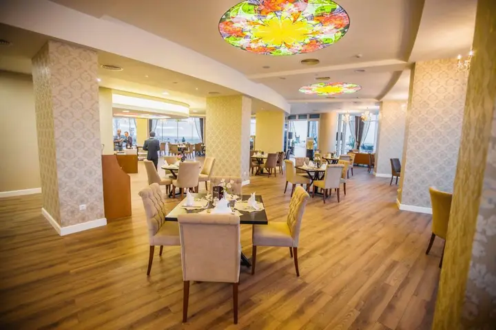 Батуми: Отель JRW Welmond Hotel & Casino Batumi Travel