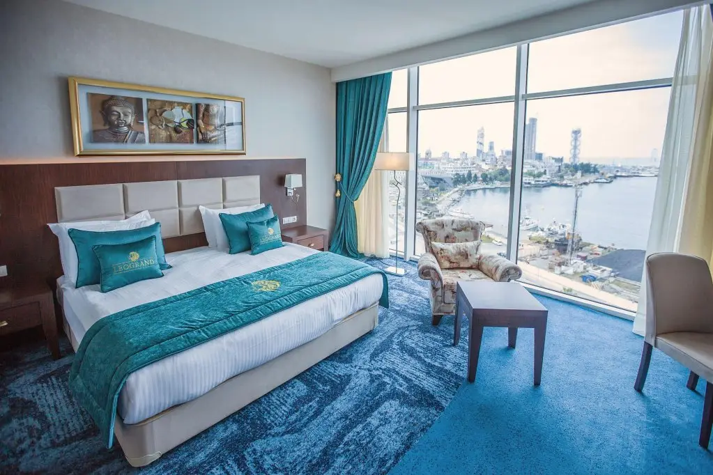 Батуми: Отель JRW Welmond Hotel & Casino Batumi  Travel
