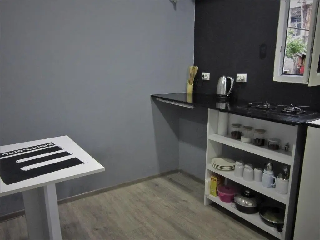 Тбилиси: Apartment Groznos 3