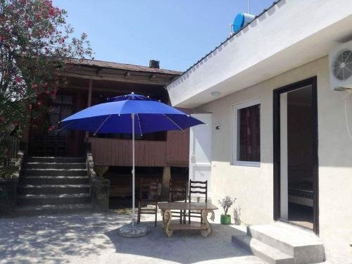 Анаклия: zurabis guesthouse