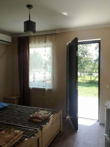 Анаклия: zurabis guesthouse