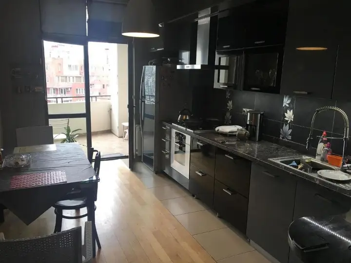 Тбилиси: Elegant 2-Room Apartment on Chavchavadze Avenue