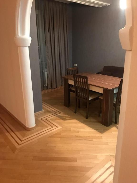 Тбилиси: Georgia Tbilisi, N1 Bochorishvili street (Saburtalo Disctrict)