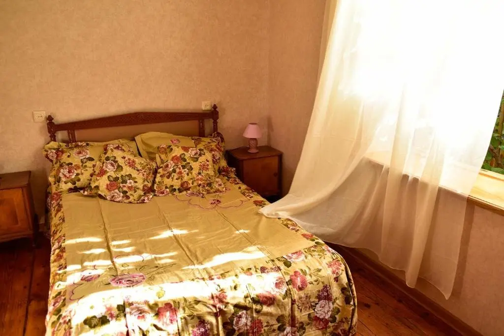 Кутаиси: Corner 33