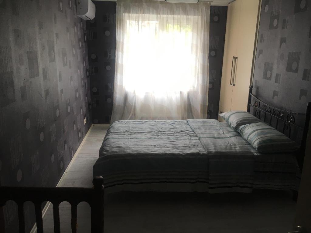 Тбилиси: Cozy apartment Tsereteli ave 69