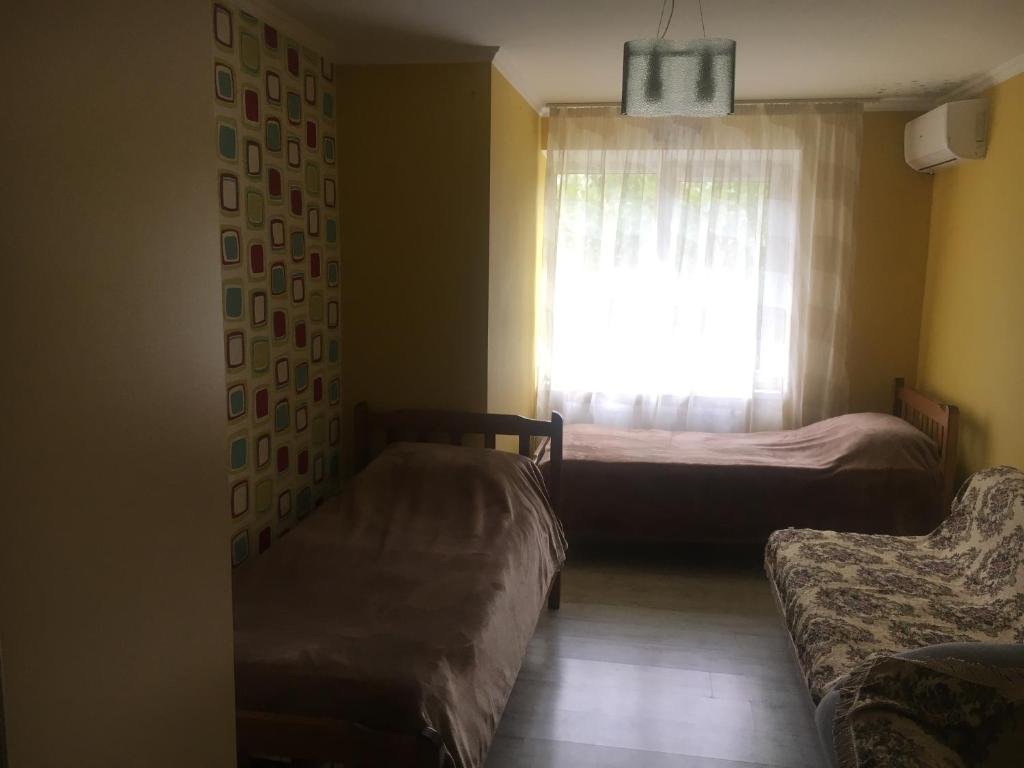 Тбилиси: Cozy apartment Tsereteli ave 69