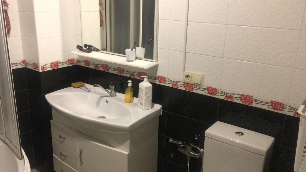 Тбилиси: Cozy apartment Tsereteli ave 69