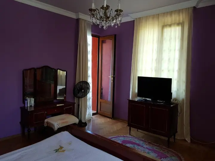 Тбилиси: Holiday House Jiji