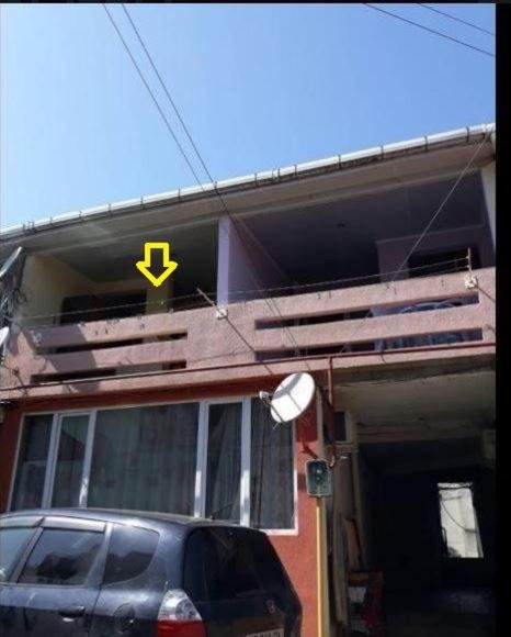 Уреки: Flat 2