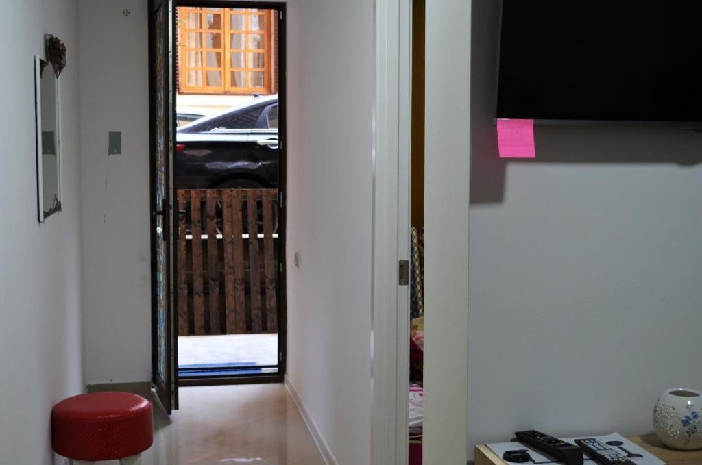 Тбилиси: Cozy Apartment Rooms N1