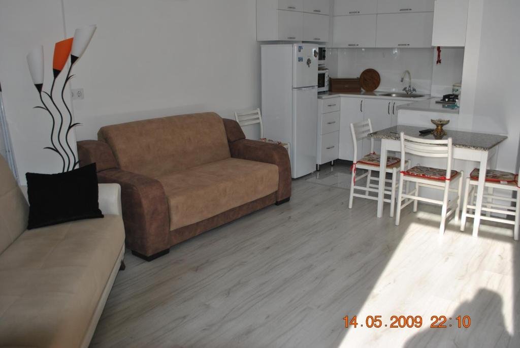 Батуми: GORGILADZE.STR 61 White Apartament