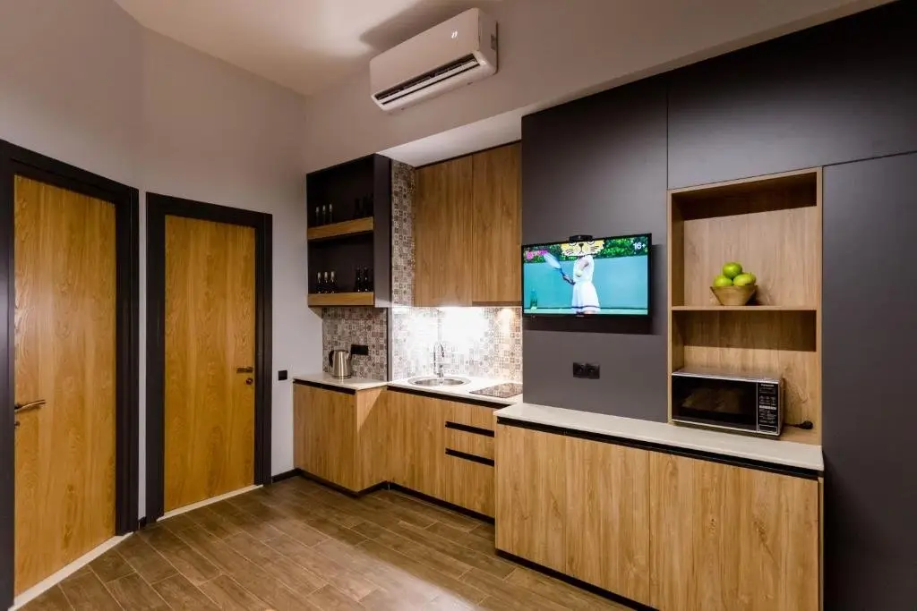 Тбилиси: Galaktion Tabidze Street 2BR Apartment